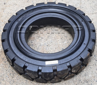 Шина суперэластик 23х5 (6.00-13) ST